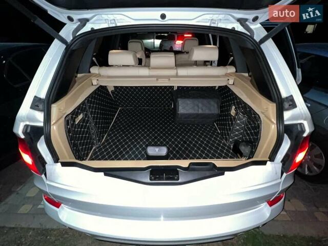 Белый БМВ Х5, объемом двигателя 2.98 л и пробегом 187 тыс. км за 19850 $, фото 8 на Automoto.ua