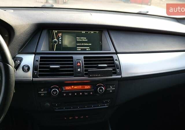 Белый БМВ Х5, объемом двигателя 2.99 л и пробегом 195 тыс. км за 30000 $, фото 33 на Automoto.ua