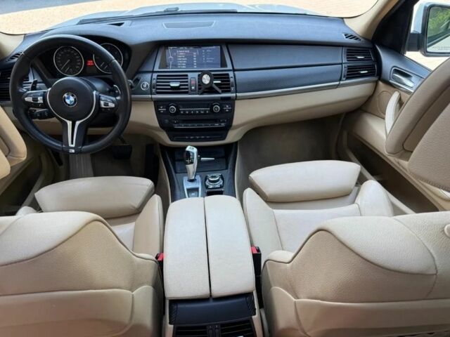 Белый БМВ Х5, объемом двигателя 3.5 л и пробегом 187 тыс. км за 4350 $, фото 5 на Automoto.ua