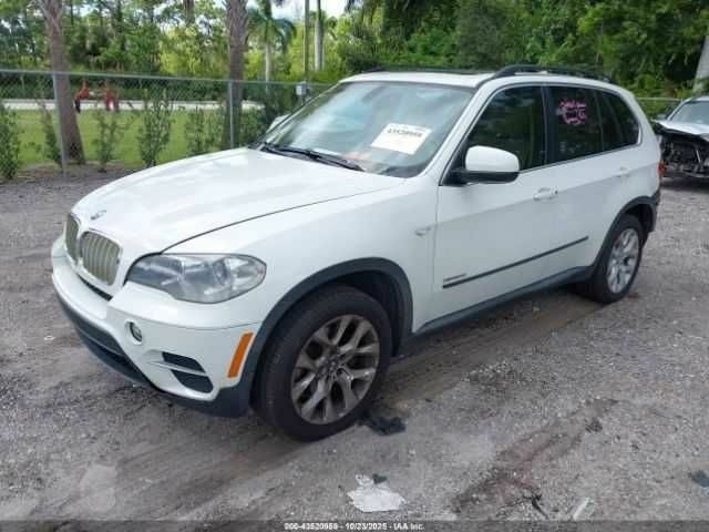 Білий БМВ Х5, об'ємом двигуна 3 л та пробігом 106 тис. км за 1500 $, фото 1 на Automoto.ua