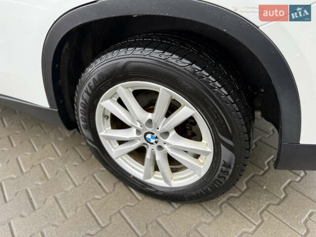 Білий БМВ Х5, об'ємом двигуна 3 л та пробігом 227 тис. км за 13900 $, фото 19 на Automoto.ua