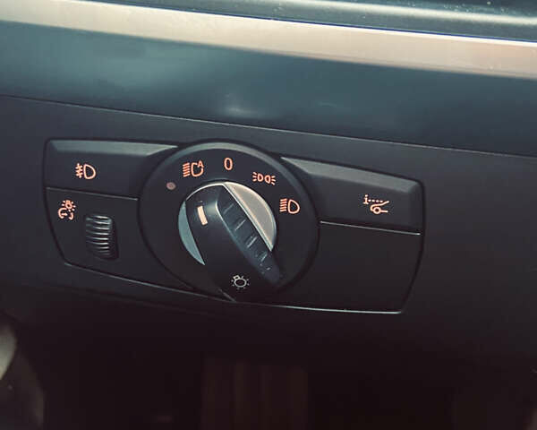 Белый БМВ Х5, объемом двигателя 2.98 л и пробегом 141 тыс. км за 16300 $, фото 31 на Automoto.ua