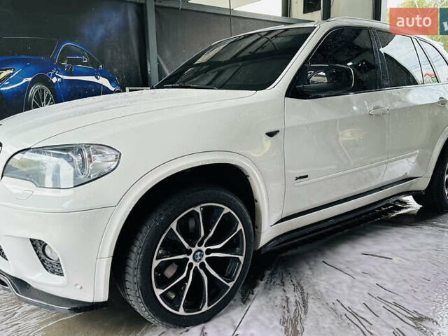 Белый БМВ Х5, объемом двигателя 3 л и пробегом 208 тыс. км за 15500 $, фото 9 на Automoto.ua