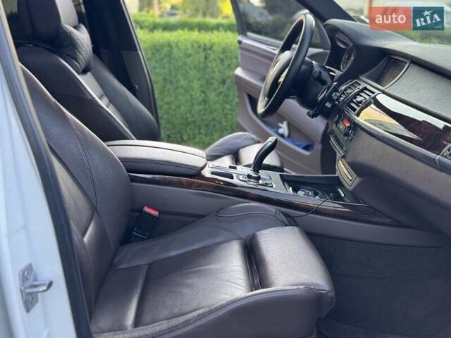 Білий БМВ Х5, об'ємом двигуна 2.99 л та пробігом 142 тис. км за 23999 $, фото 21 на Automoto.ua