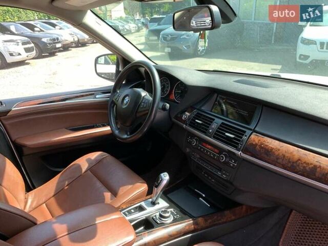 Білий БМВ Х5, об'ємом двигуна 3 л та пробігом 212 тис. км за 17240 $, фото 25 на Automoto.ua