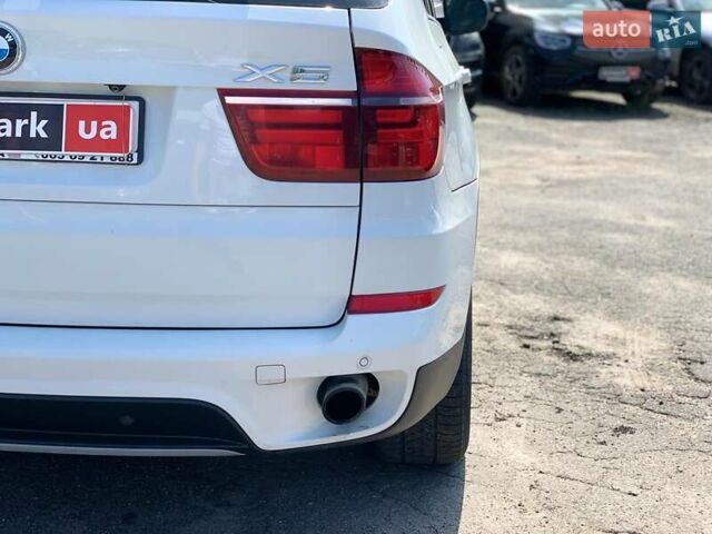 Білий БМВ Х5, об'ємом двигуна 3 л та пробігом 212 тис. км за 17240 $, фото 12 на Automoto.ua