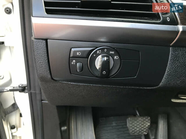 Білий БМВ Х5, об'ємом двигуна 3 л та пробігом 280 тис. км за 17900 $, фото 35 на Automoto.ua