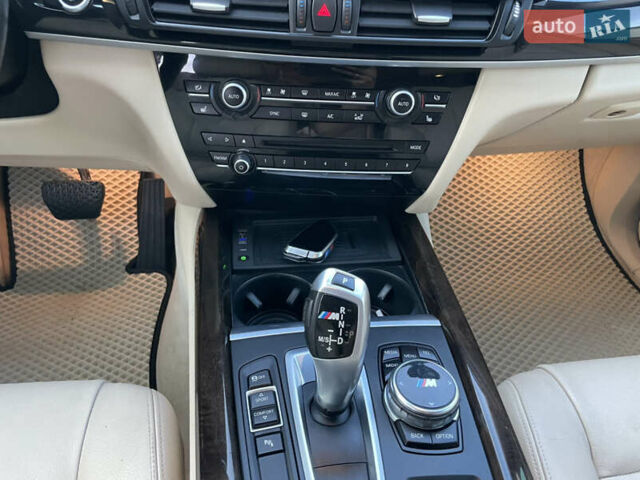 Белый БМВ Х5, объемом двигателя 2.98 л и пробегом 185 тыс. км за 22700 $, фото 40 на Automoto.ua