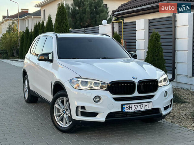 Белый БМВ Х5, объемом двигателя 2 л и пробегом 169 тыс. км за 23800 $, фото 70 на Automoto.ua
