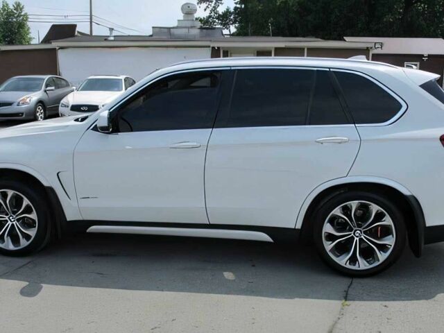 Белый БМВ Х5, объемом двигателя 3 л и пробегом 86 тыс. км за 13500 $, фото 3 на Automoto.ua