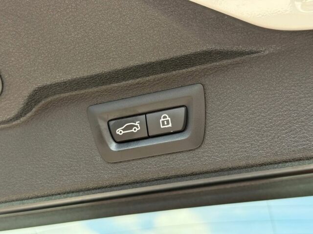 Білий БМВ Х5, об'ємом двигуна 3 л та пробігом 288 тис. км за 26666 $, фото 14 на Automoto.ua