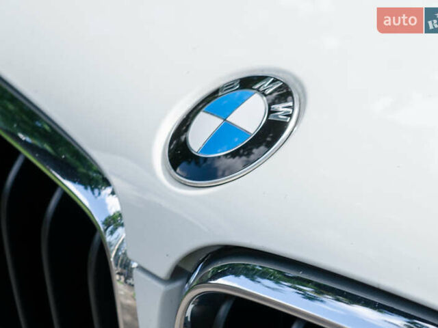 Белый БМВ Х5, объемом двигателя 2 л и пробегом 267 тыс. км за 23500 $, фото 4 на Automoto.ua
