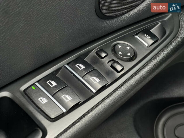 Белый БМВ Х5, объемом двигателя 2.98 л и пробегом 135 тыс. км за 20000 $, фото 26 на Automoto.ua