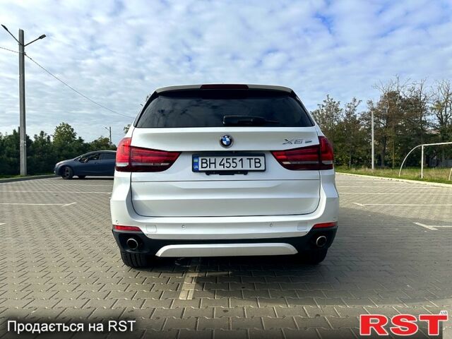 Білий БМВ Х5, об'ємом двигуна 3 л та пробігом 270 тис. км за 18950 $, фото 3 на Automoto.ua