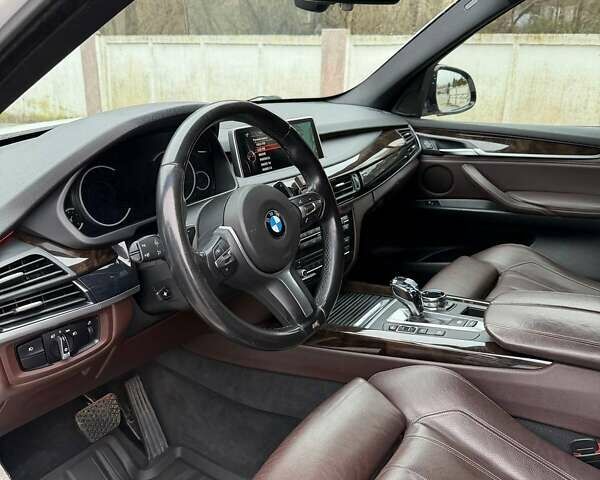 Білий БМВ Х5, об'ємом двигуна 2.98 л та пробігом 160 тис. км за 26500 $, фото 9 на Automoto.ua