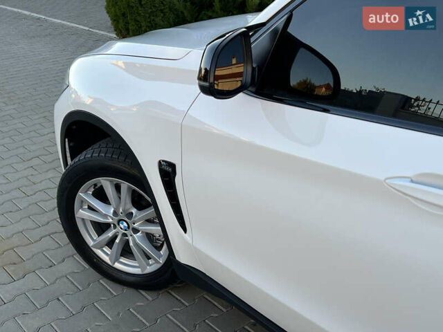 Белый БМВ Х5, объемом двигателя 2 л и пробегом 169 тыс. км за 23800 $, фото 13 на Automoto.ua