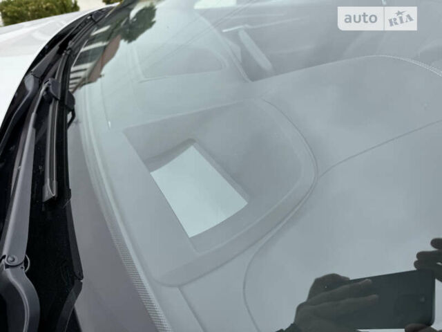 Білий БМВ Х5, об'ємом двигуна 2.99 л та пробігом 185 тис. км за 35000 $, фото 16 на Automoto.ua