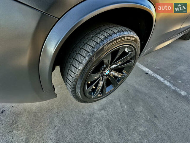 Белый БМВ Х5, объемом двигателя 2.99 л и пробегом 275 тыс. км за 25500 $, фото 24 на Automoto.ua