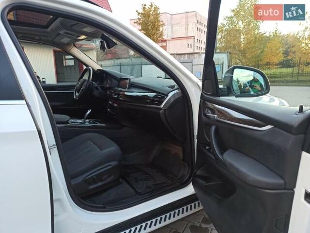 Белый БМВ Х5, объемом двигателя 2.99 л и пробегом 236 тыс. км за 24500 $, фото 29 на Automoto.ua