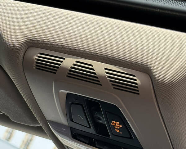 Белый БМВ Х5, объемом двигателя 2.99 л и пробегом 265 тыс. км за 27900 $, фото 10 на Automoto.ua