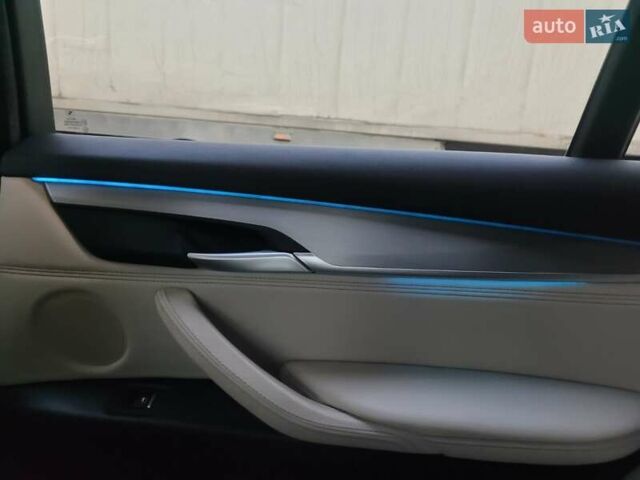Білий БМВ Х5, об'ємом двигуна 3 л та пробігом 250 тис. км за 31000 $, фото 24 на Automoto.ua