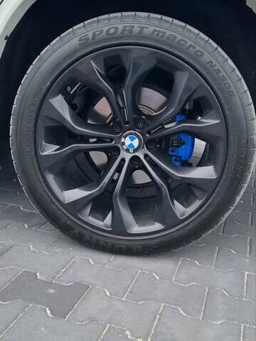 Белый БМВ Х5, объемом двигателя 2.98 л и пробегом 184 тыс. км за 22000 $, фото 19 на Automoto.ua