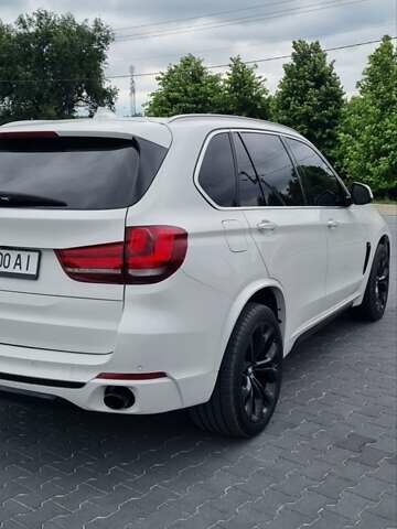 Белый БМВ Х5, объемом двигателя 2.98 л и пробегом 184 тыс. км за 22000 $, фото 9 на Automoto.ua