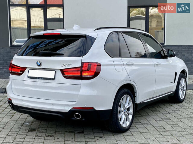 Белый БМВ Х5, объемом двигателя 3 л и пробегом 229 тыс. км за 24500 $, фото 3 на Automoto.ua