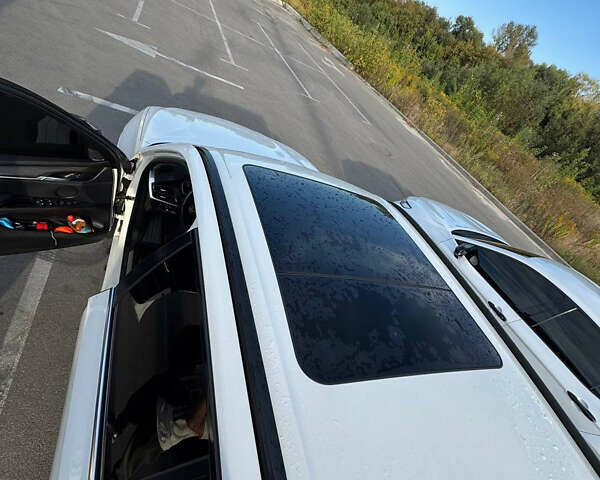Білий БМВ Х5, об'ємом двигуна 2.99 л та пробігом 220 тис. км за 36000 $, фото 11 на Automoto.ua