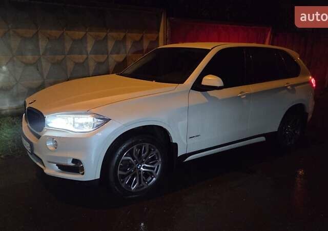 Белый БМВ Х5, объемом двигателя 2.98 л и пробегом 168 тыс. км за 26000 $, фото 12 на Automoto.ua