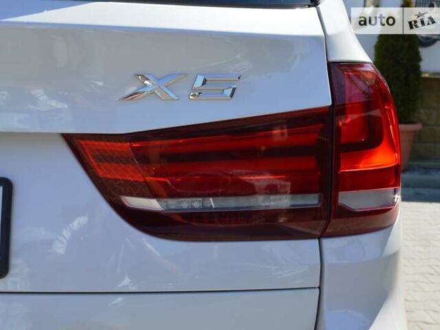 Белый БМВ Х5, объемом двигателя 3 л и пробегом 175 тыс. км за 21900 $, фото 10 на Automoto.ua