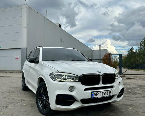 Белый БМВ Х5, объемом двигателя 3 л и пробегом 263 тыс. км за 35900 $, фото 8 на Automoto.ua