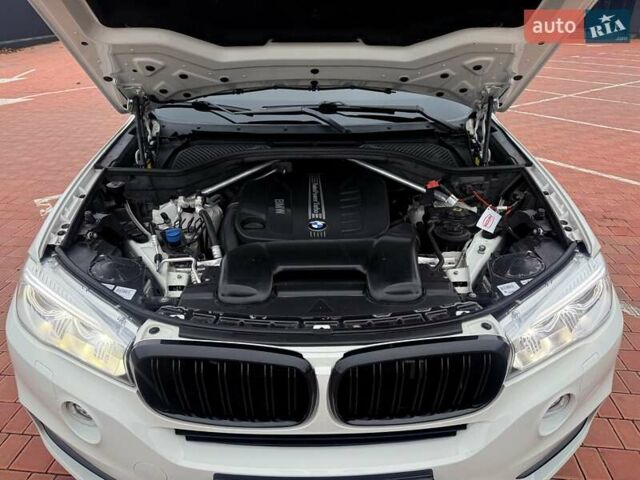 Белый БМВ Х5, объемом двигателя 2.99 л и пробегом 175 тыс. км за 31900 $, фото 82 на Automoto.ua