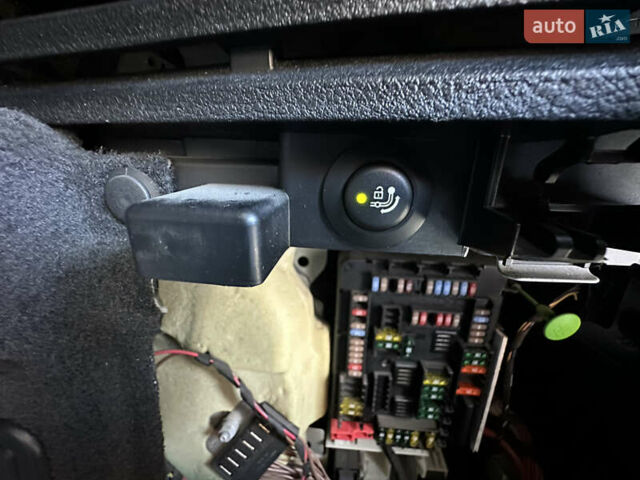 Белый БМВ Х5, объемом двигателя 2.99 л и пробегом 275 тыс. км за 25500 $, фото 38 на Automoto.ua