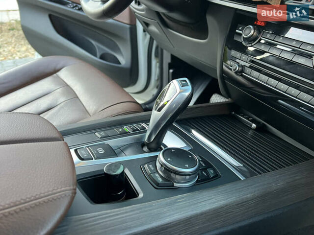 Белый БМВ Х5, объемом двигателя 2 л и пробегом 169 тыс. км за 23800 $, фото 83 на Automoto.ua