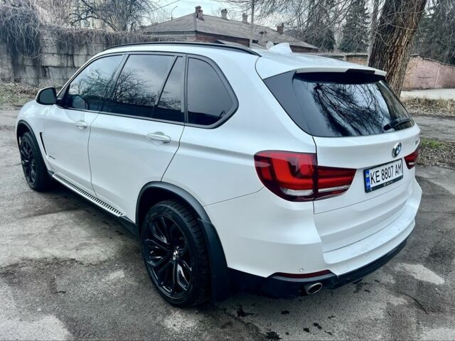 Белый БМВ Х5, объемом двигателя 3 л и пробегом 187 тыс. км за 27500 $, фото 9 на Automoto.ua