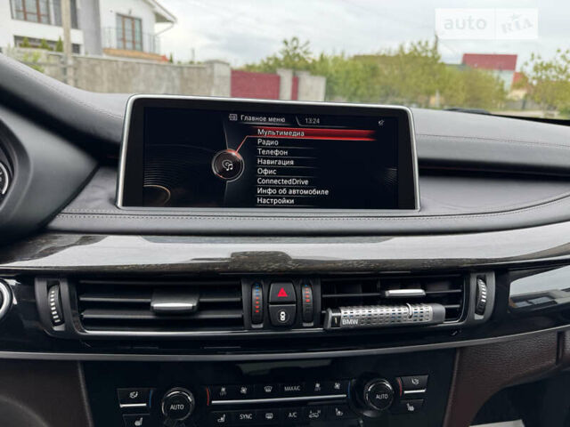 Білий БМВ Х5, об'ємом двигуна 2.99 л та пробігом 185 тис. км за 35000 $, фото 23 на Automoto.ua