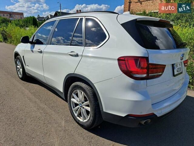 Белый БМВ Х5, объемом двигателя 3 л и пробегом 225 тыс. км за 22500 $, фото 6 на Automoto.ua