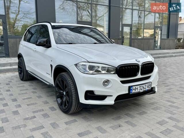 Білий БМВ Х5, об'ємом двигуна 2.99 л та пробігом 162 тис. км за 34300 $, фото 6 на Automoto.ua
