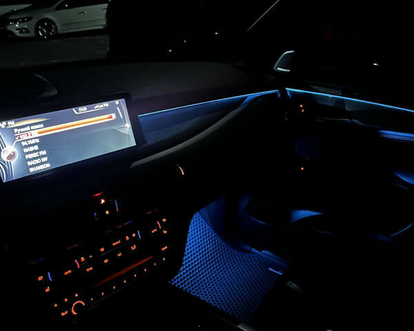 Белый БМВ Х5, объемом двигателя 3 л и пробегом 263 тыс. км за 35900 $, фото 51 на Automoto.ua