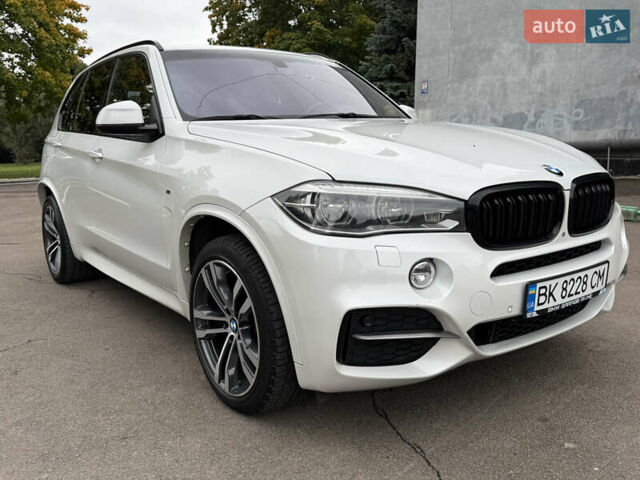 Білий БМВ Х5, об'ємом двигуна 2.99 л та пробігом 215 тис. км за 35000 $, фото 29 на Automoto.ua