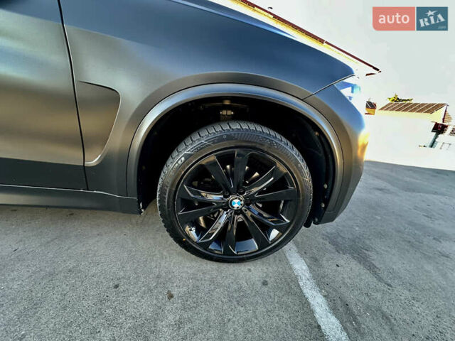 Белый БМВ Х5, объемом двигателя 2.99 л и пробегом 275 тыс. км за 25500 $, фото 25 на Automoto.ua