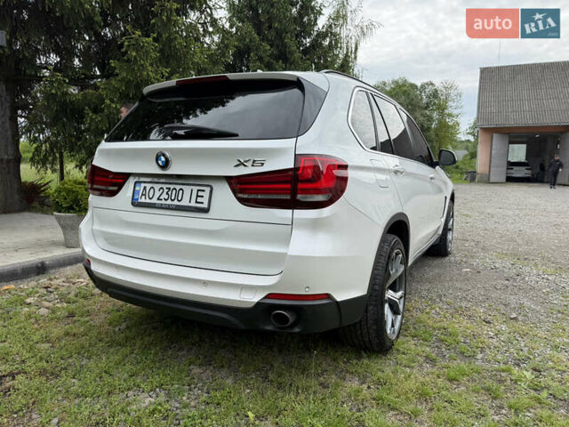 Білий БМВ Х5, об'ємом двигуна 2.99 л та пробігом 281 тис. км за 27500 $, фото 5 на Automoto.ua