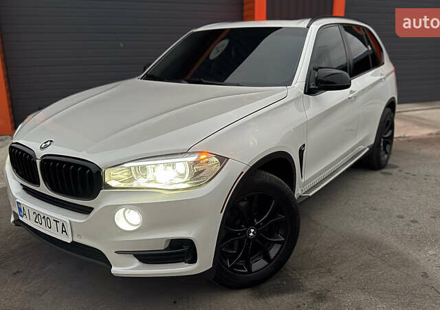 Белый БМВ Х5, объемом двигателя 3 л и пробегом 225 тыс. км за 28999 $, фото 1 на Automoto.ua