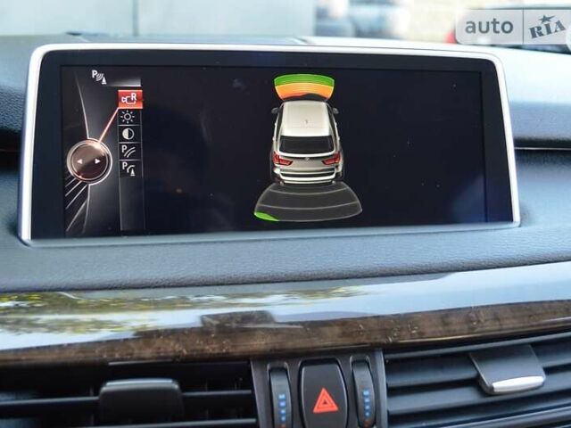 Белый БМВ Х5, объемом двигателя 3 л и пробегом 175 тыс. км за 21900 $, фото 19 на Automoto.ua