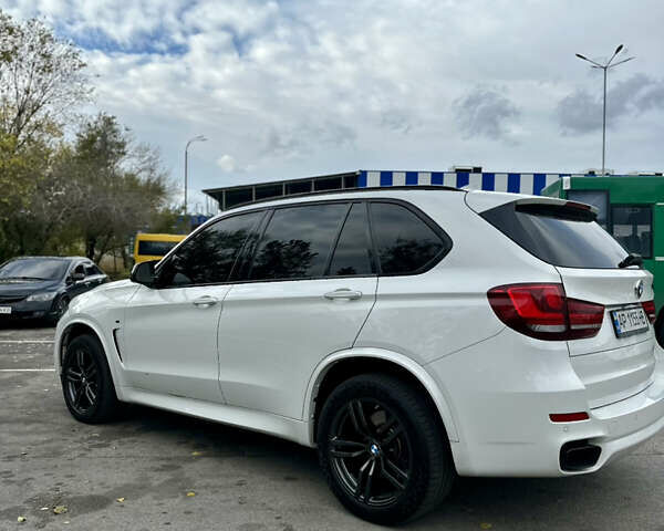 Белый БМВ Х5, объемом двигателя 3 л и пробегом 263 тыс. км за 35900 $, фото 23 на Automoto.ua