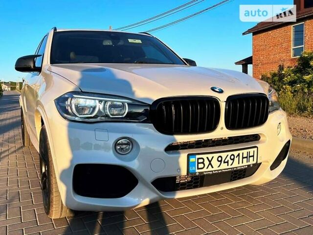 Белый БМВ Х5, объемом двигателя 2.99 л и пробегом 180 тыс. км за 30000 $, фото 3 на Automoto.ua