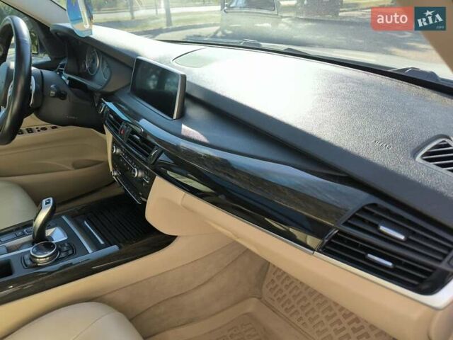 Белый БМВ Х5, объемом двигателя 3 л и пробегом 187 тыс. км за 21999 $, фото 45 на Automoto.ua