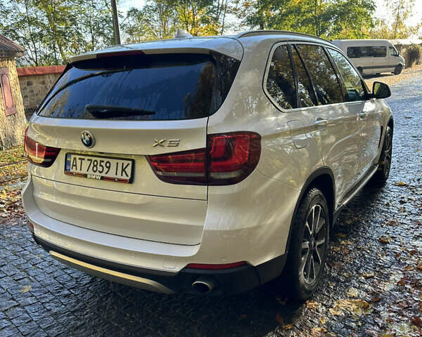 Белый БМВ Х5, объемом двигателя 3 л и пробегом 269 тыс. км за 21500 $, фото 5 на Automoto.ua