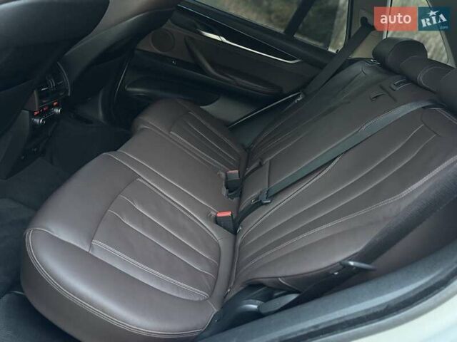 Белый БМВ Х5, объемом двигателя 2.99 л и пробегом 309 тыс. км за 23700 $, фото 43 на Automoto.ua